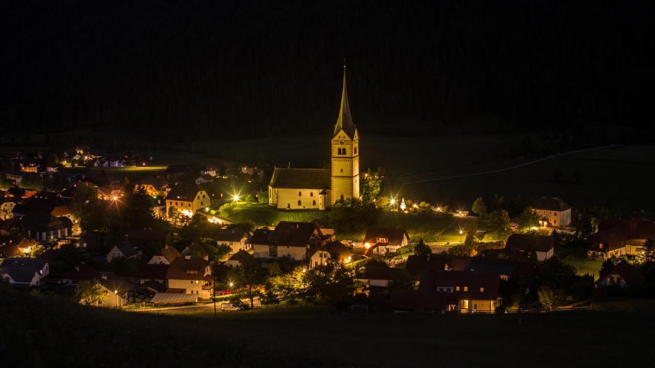 Camping Bella Austria Sankt Peter am Kammersberg المظهر الخارجي الصورة