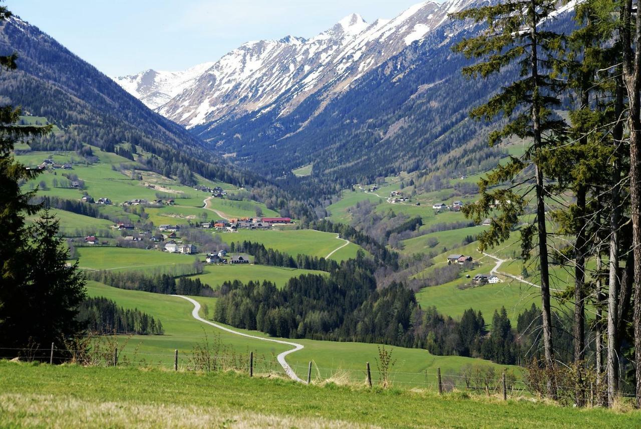 Camping Bella Austria Sankt Peter am Kammersberg المظهر الخارجي الصورة